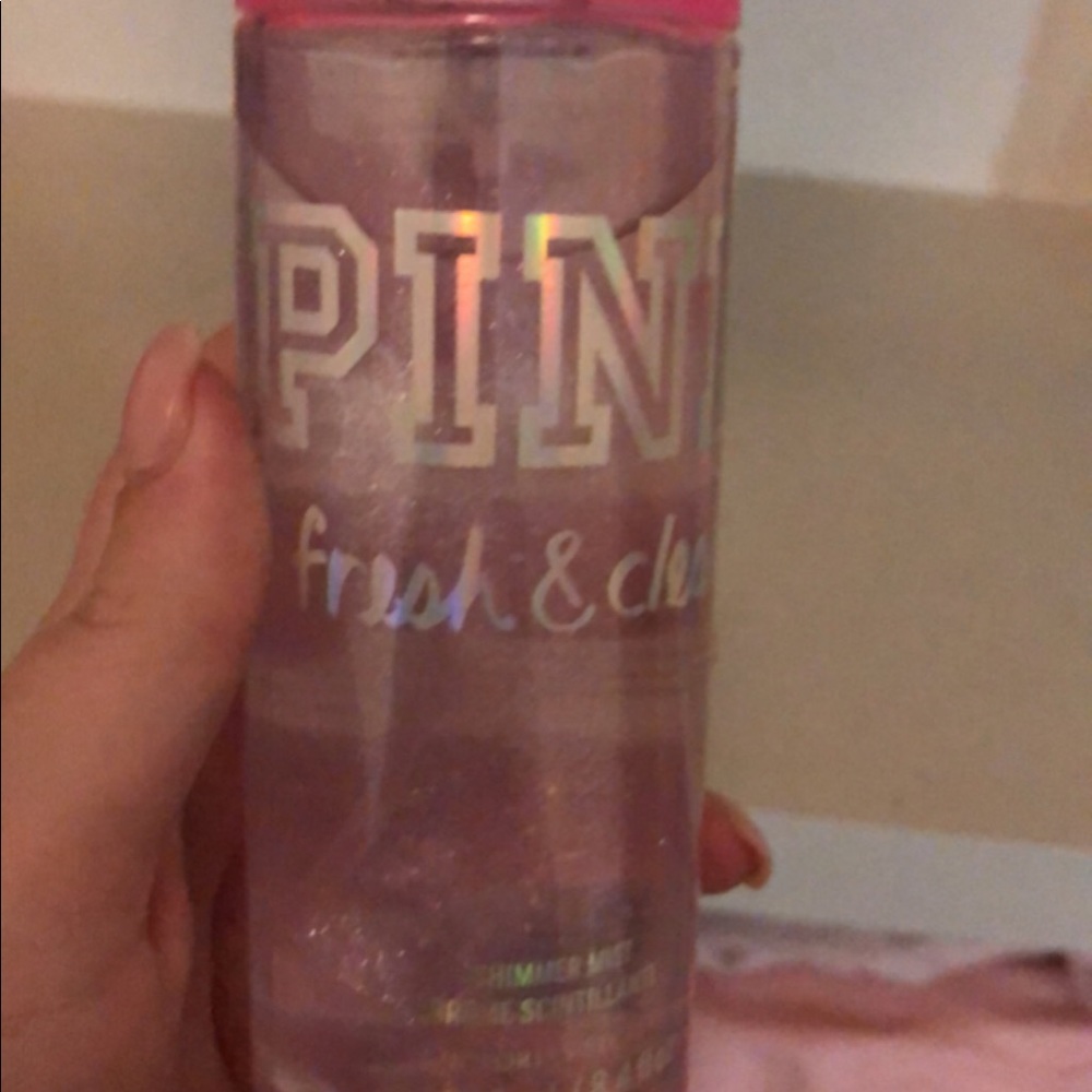 LARGE bottle of fresh and clean sparkle spray